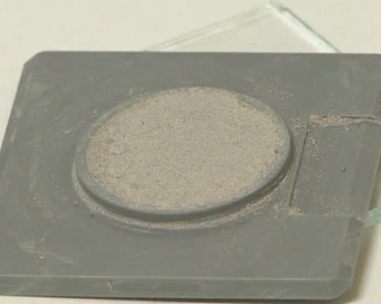 Caracteritzación por DRX de un cemento de aluminato de calcio