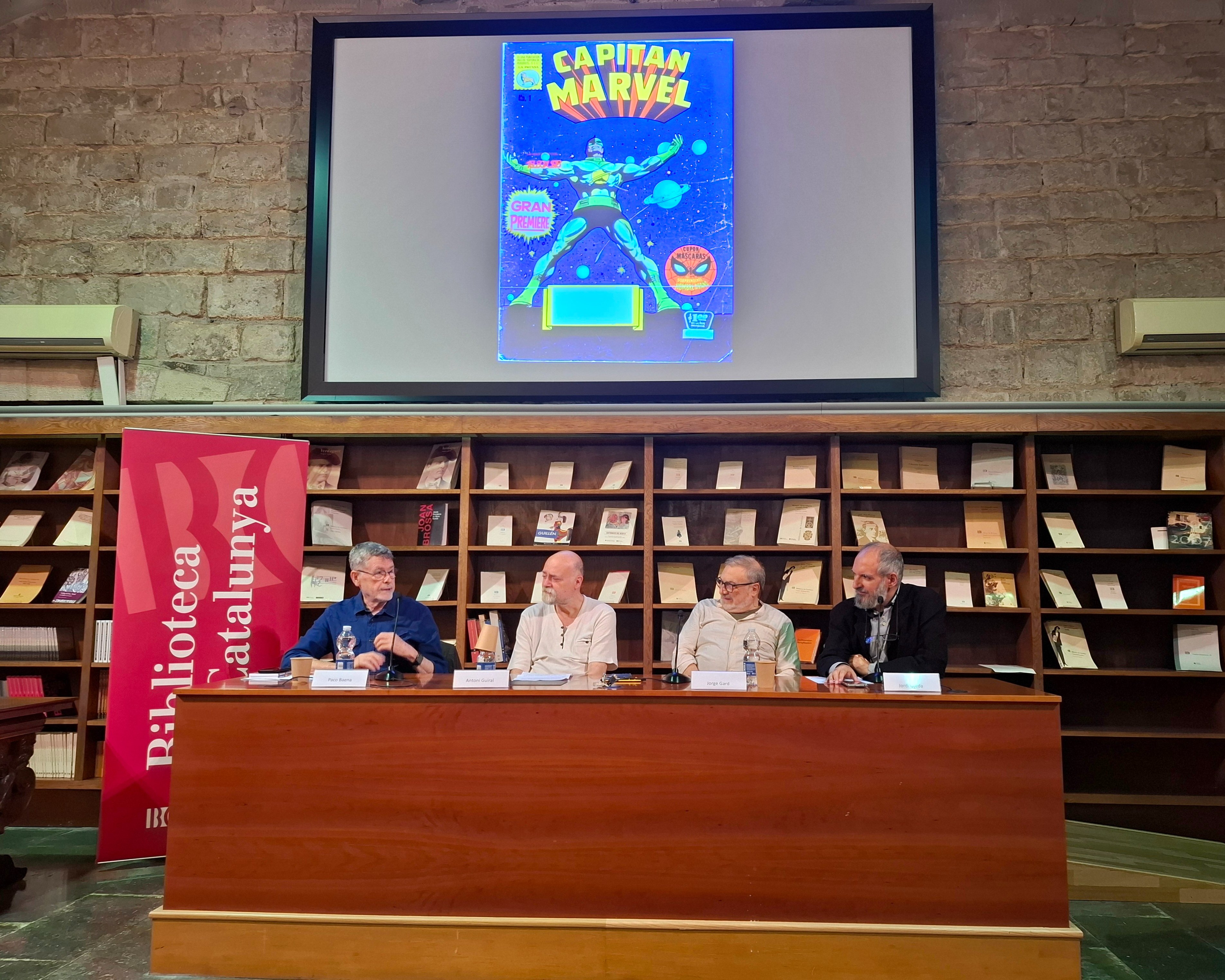 CCT-2025-10-21-Taula rodona "Una manera diferent d’explicar històries: el comic book i la seva influència en la cultura popular”